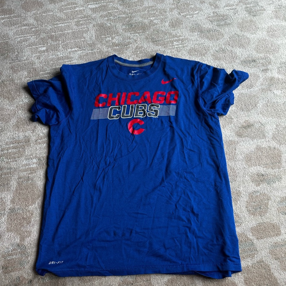 Cubs Nike shirt